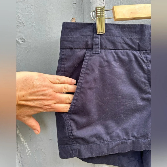 J Crew Chino  Shorts 3”, size 4 - Picture 4 of 9